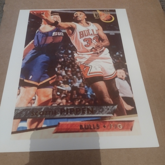 NEW! SCOTTIE PIPPEN 8.5x11 ULTRA PREMIUM GLOSSY 1993 BULLS FINALS VS SUNS POSTER - Picture 12 of 17